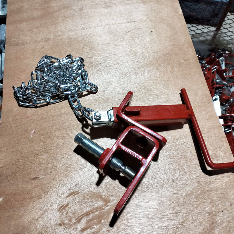 level and support device
